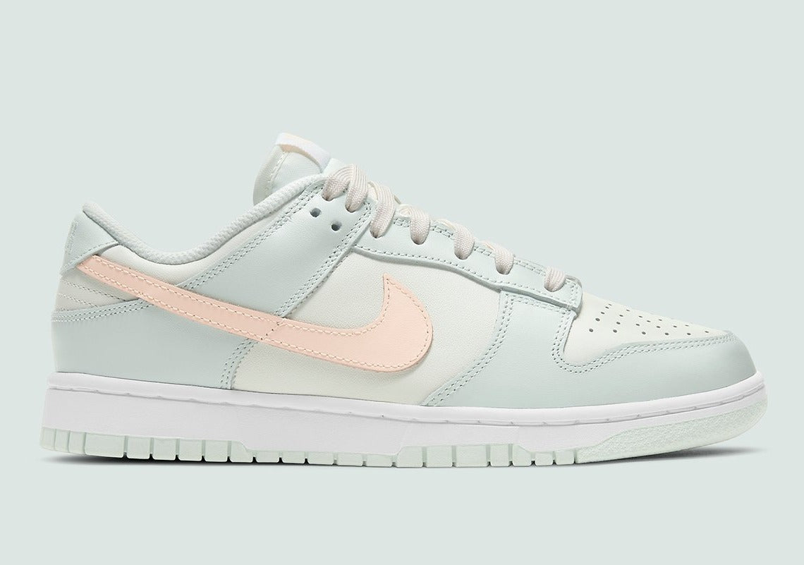 Nike Dunk Low Barely Green