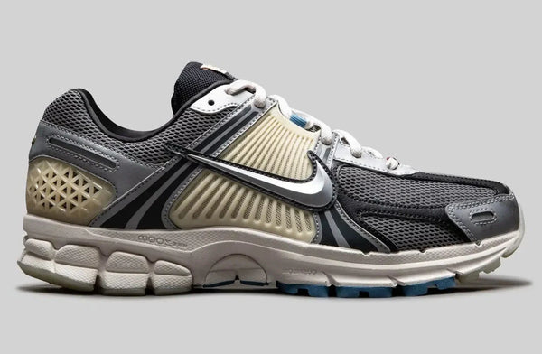 Nike Zoom Vomero 5 Cheung Ka Long Don't Lose Your Way
